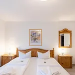 Hotel Sisi 3*