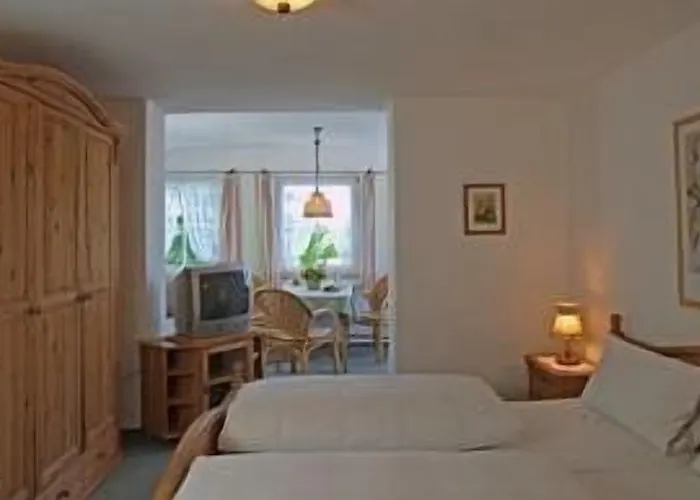 Sisi 3*